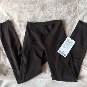 Lululemon French Press Unlimit Sz 2